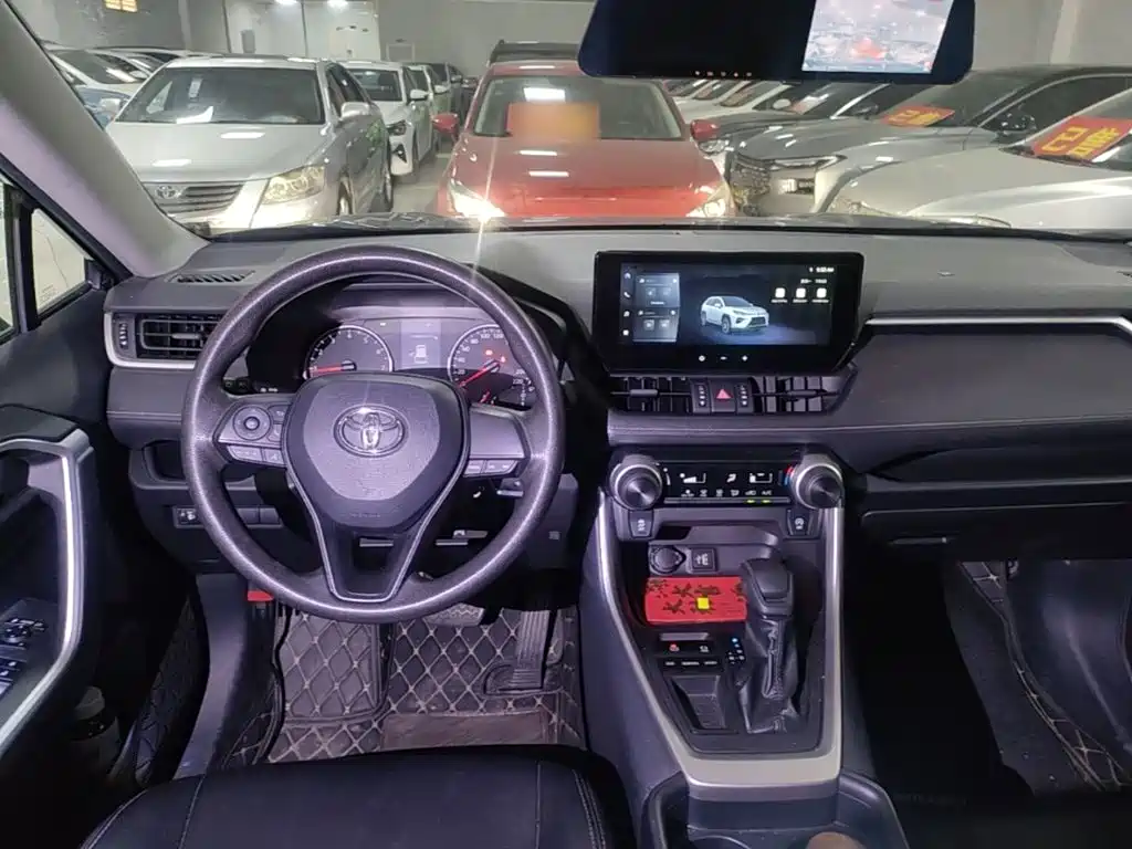 Toyota Wildlander — фото 10