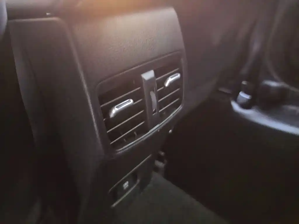 Toyota Levin — фото 10