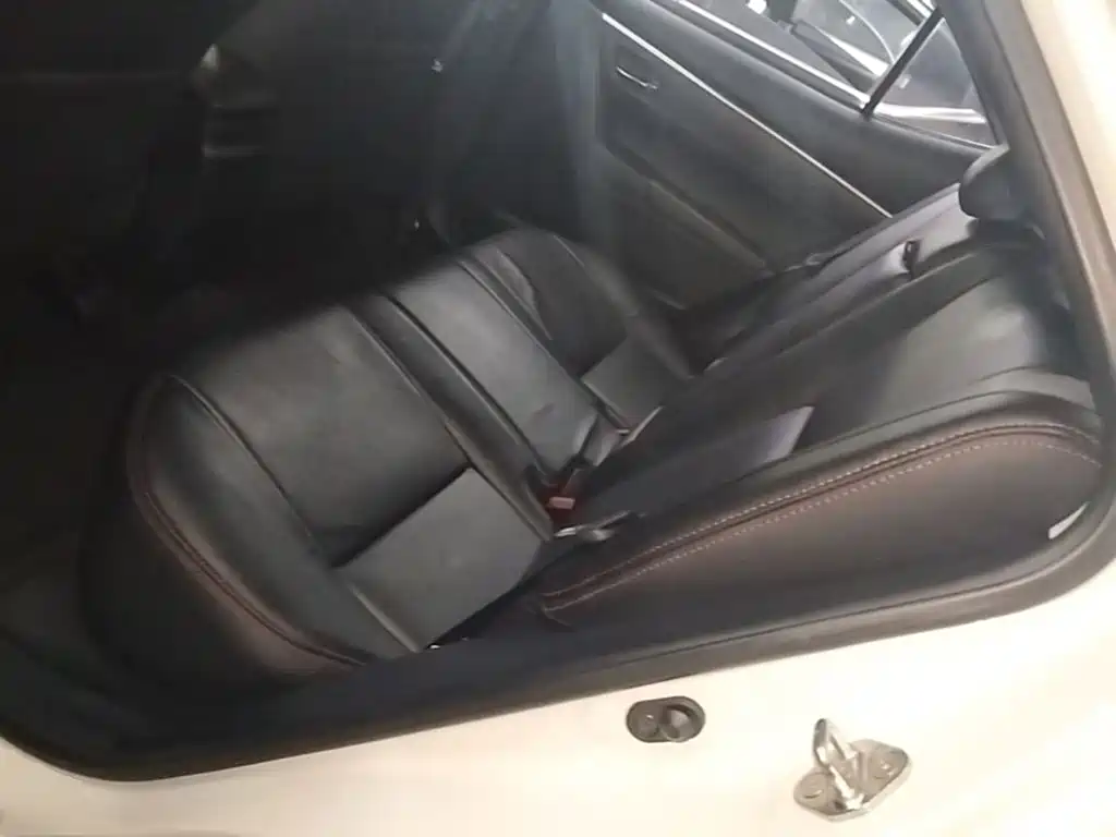 Toyota Levin — фото 17
