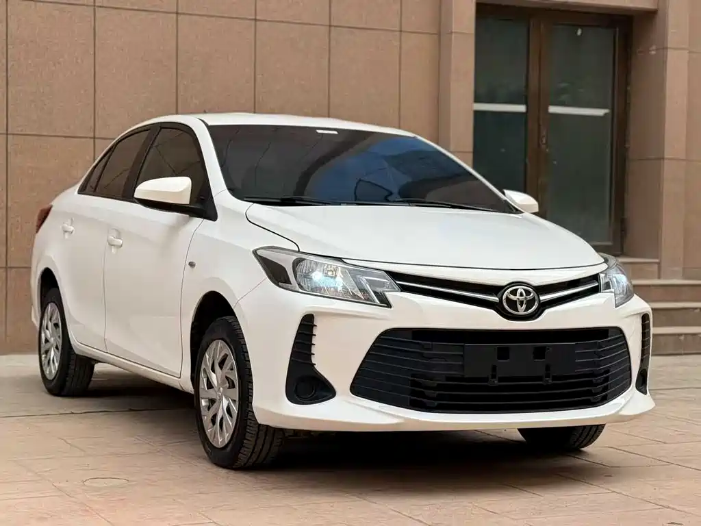 Toyota Vios — фото 3