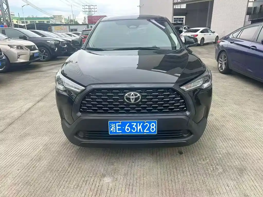 Toyota Corolla Cross — фото 2