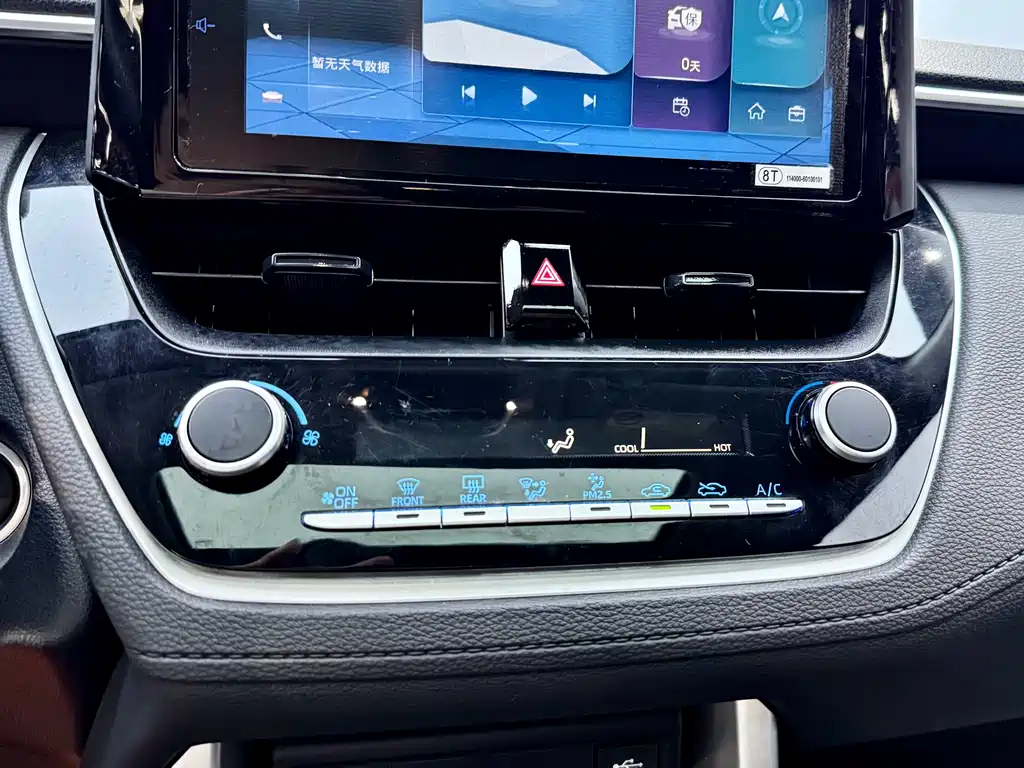 Toyota Corolla Cross — фото 15