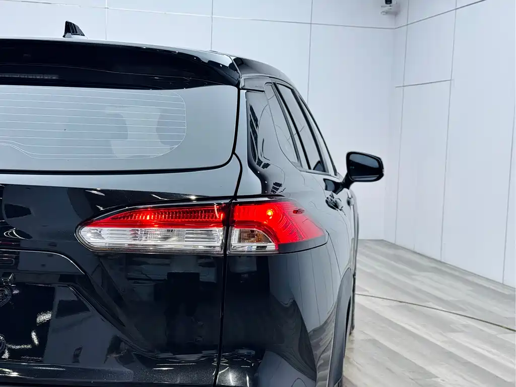 Toyota Corolla Cross — фото 28