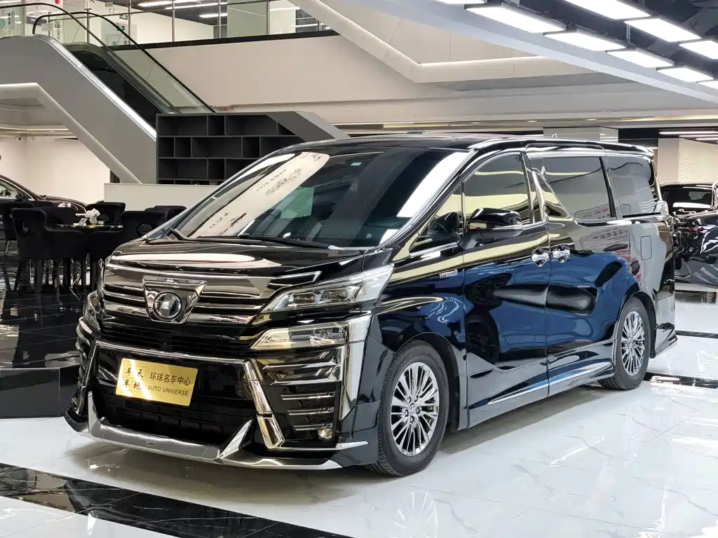 Toyota Vellfire — фото 2