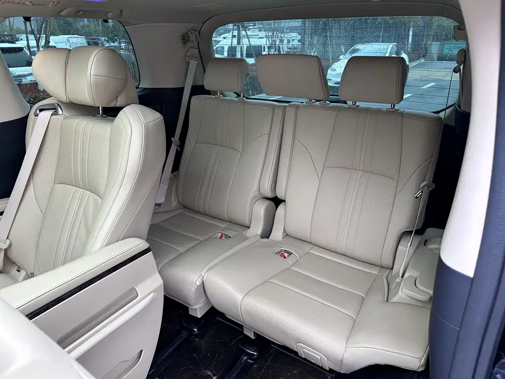 Toyota Vellfire — фото 23