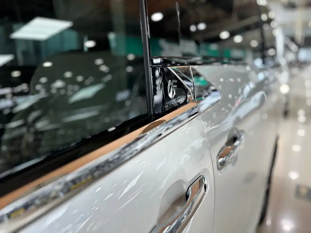 Toyota Alphard — фото 7