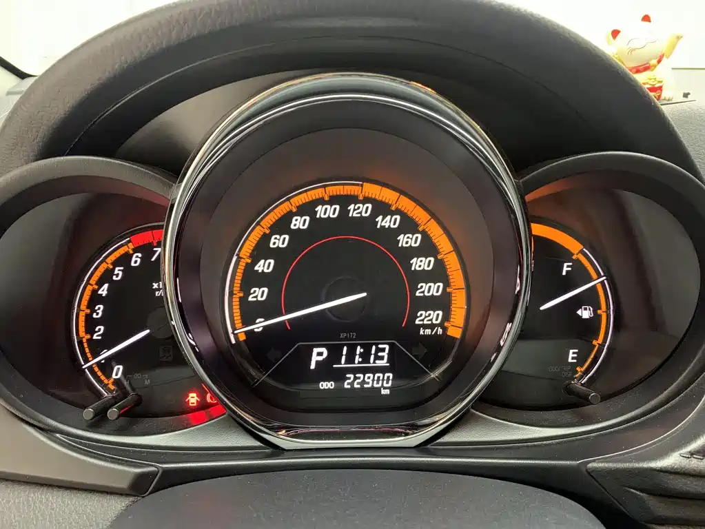 Toyota Yaris L — фото 8