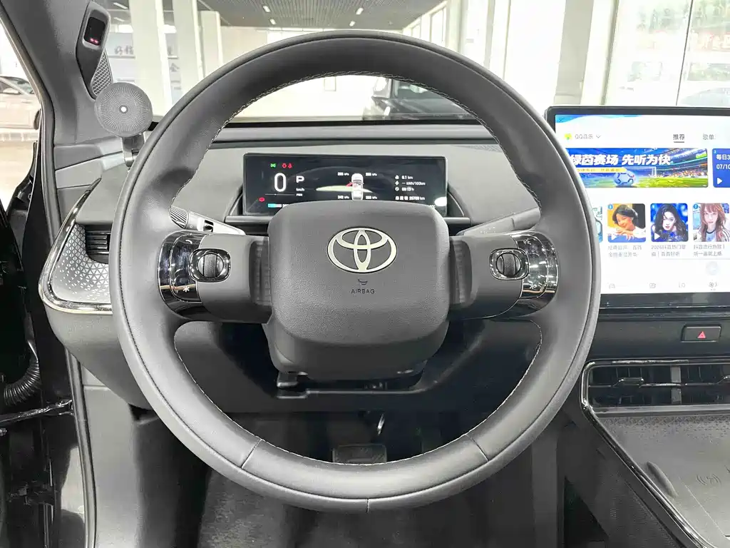 Toyota bZ3X — фото 8