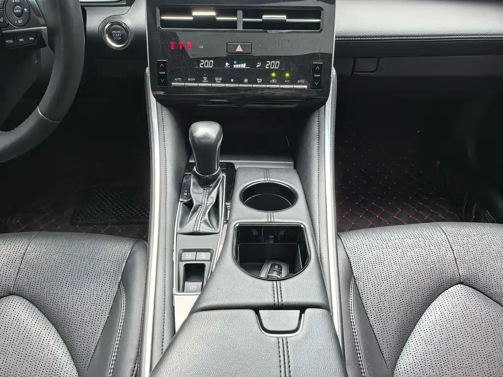 Toyota Avalon — фото 10