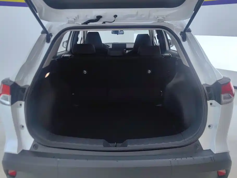 Toyota Corolla Cross — фото 4