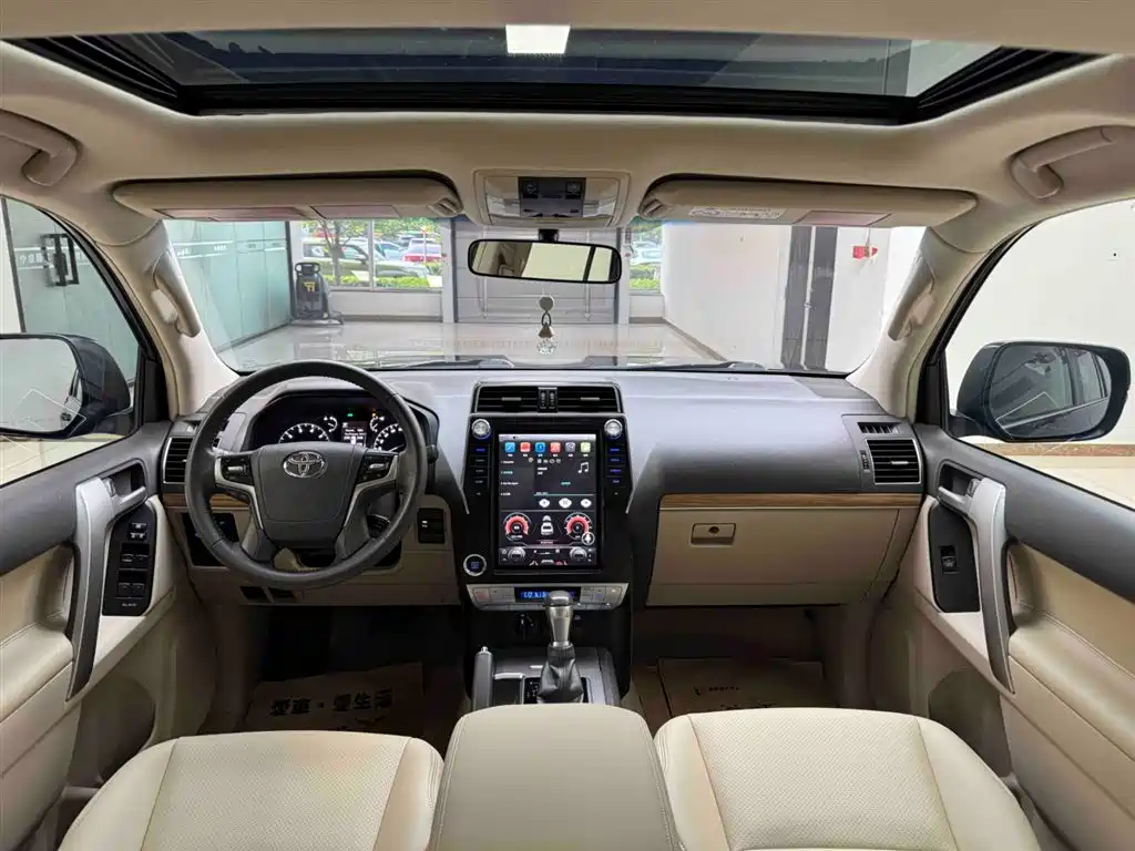 Toyota Prado (Import) — фото 3