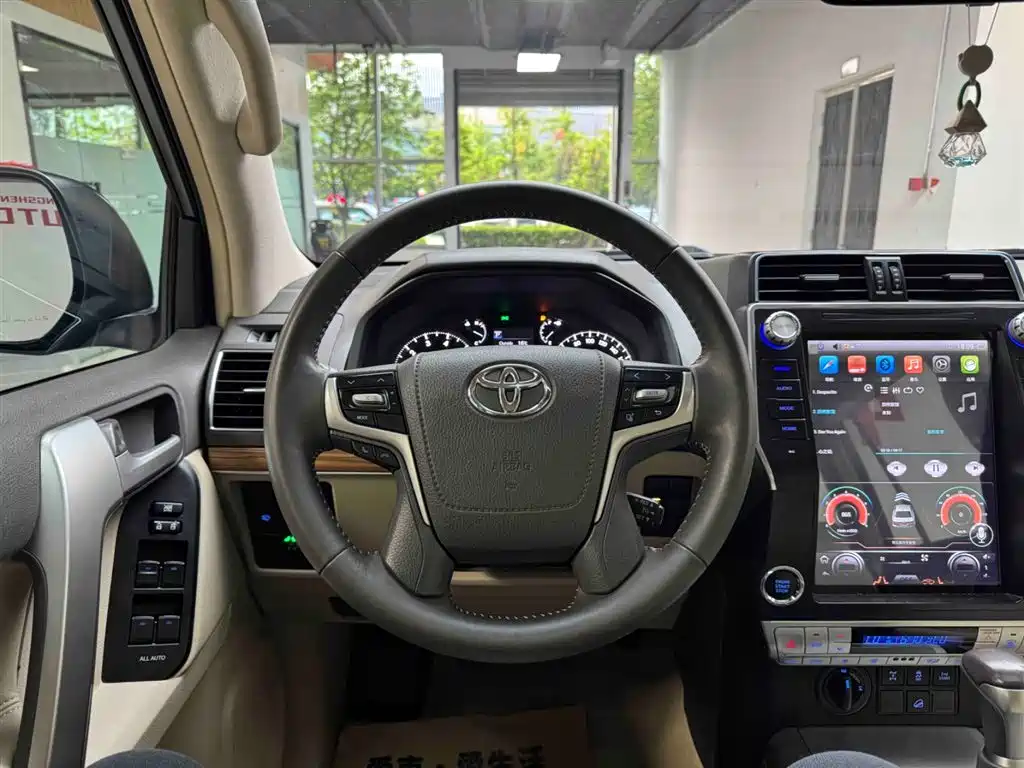 Toyota Prado (Import) — фото 5