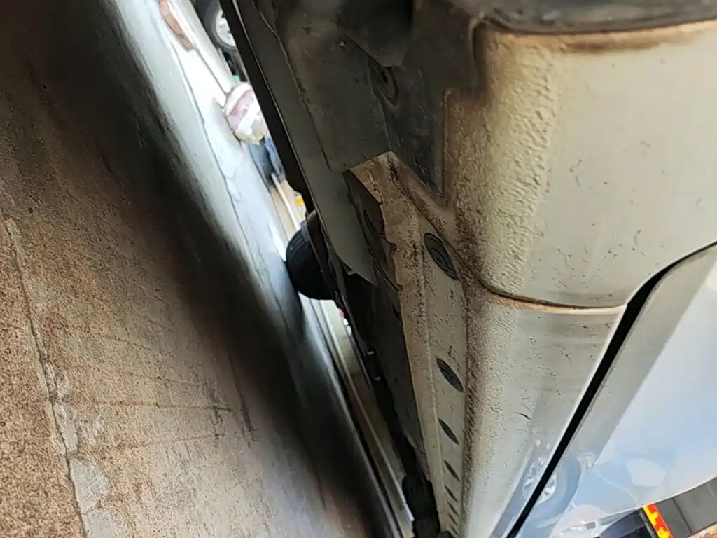 Toyota Yaris L — фото 22