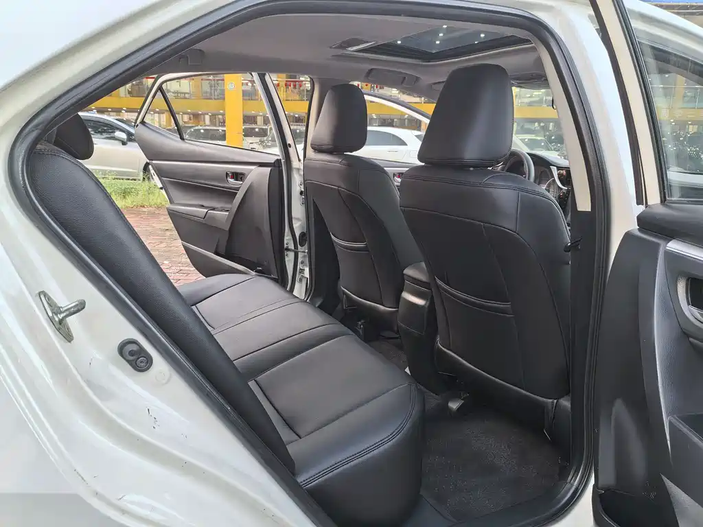 Toyota Levin — фото 11