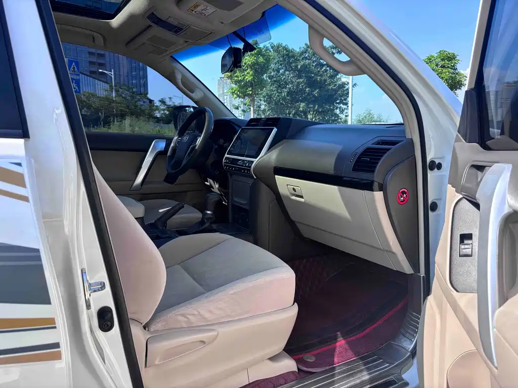 Toyota Prado (Import) — фото 11