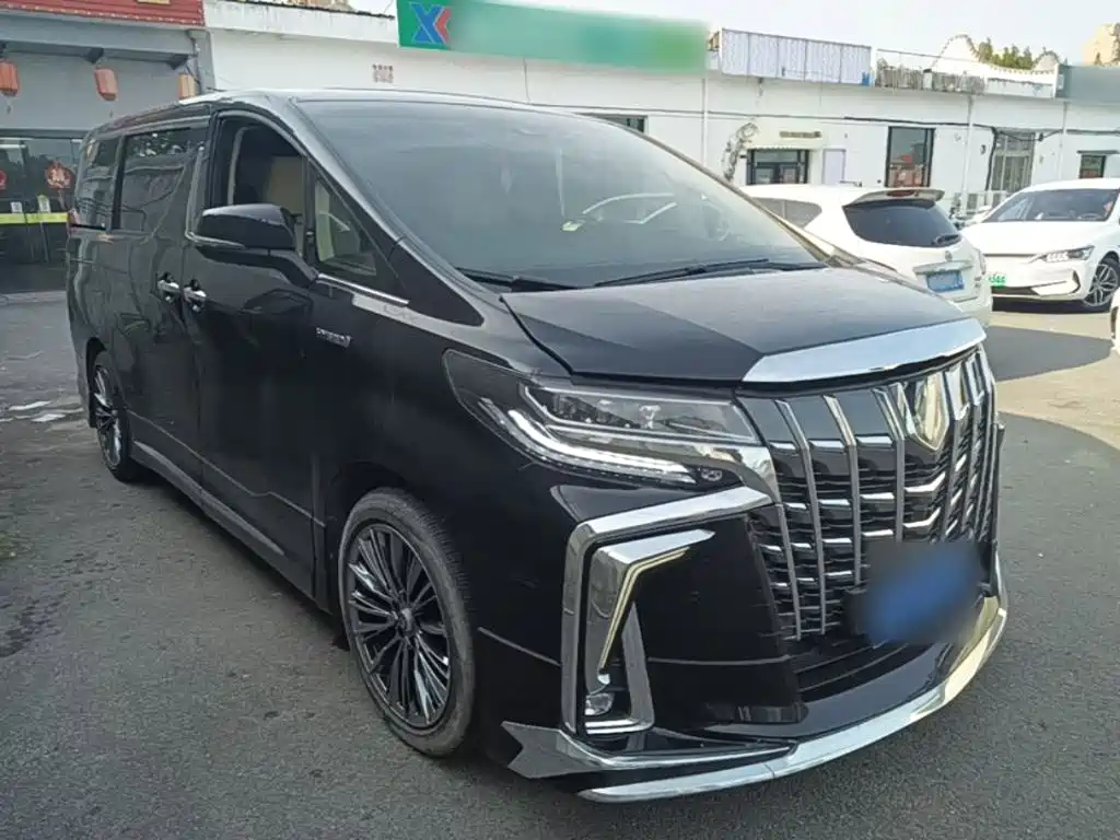 Toyota Vellfire — фото 4