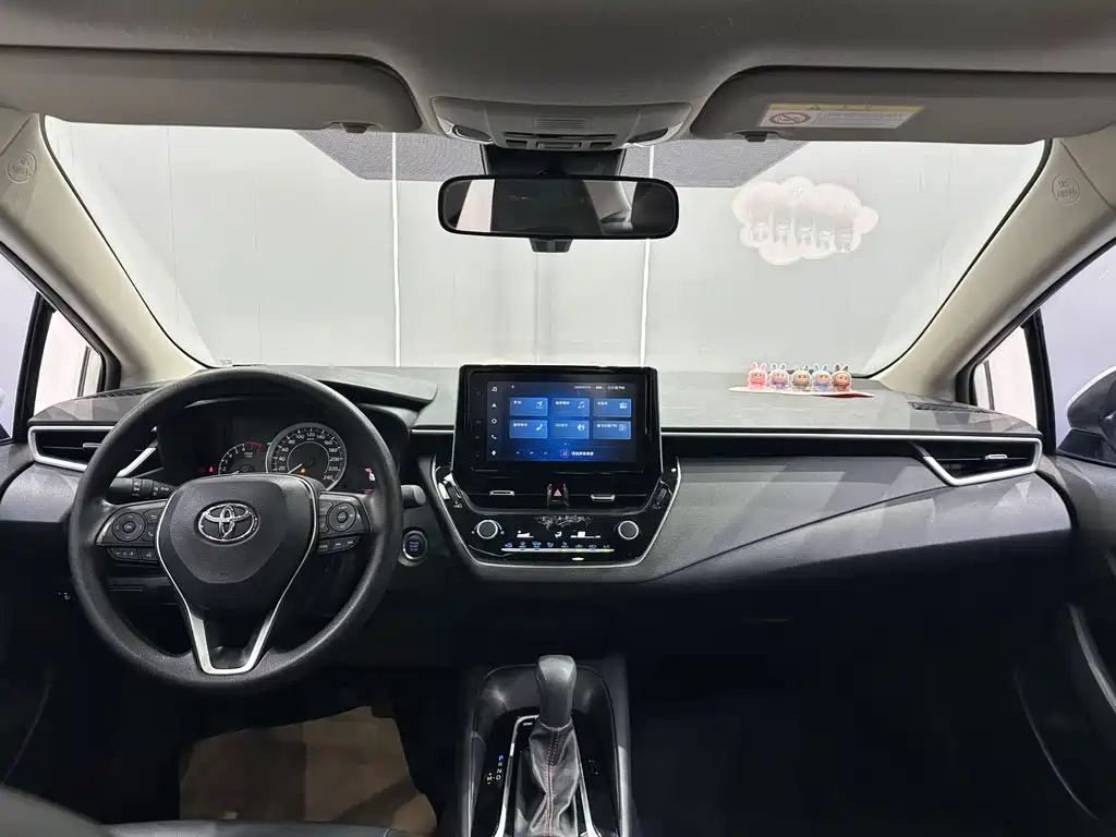 Toyota Corolla — фото 13