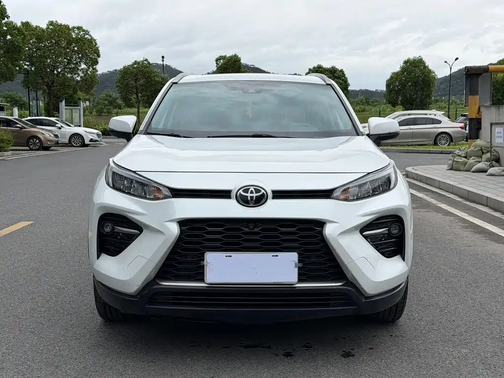Toyota Wildlander — фото 2