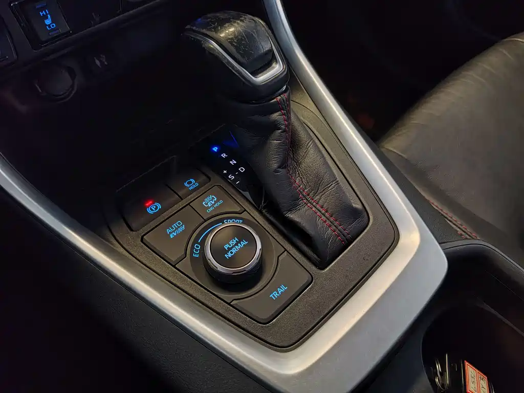 Toyota Wildlander New Energy — фото 11