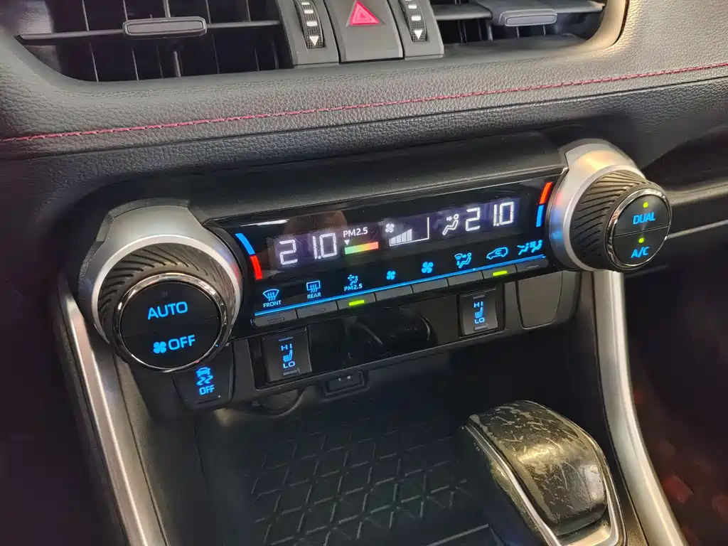 Toyota Wildlander New Energy — фото 10