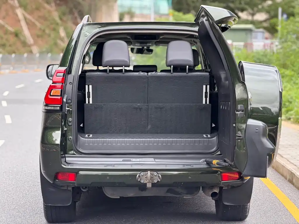 Toyota Prado — фото 14