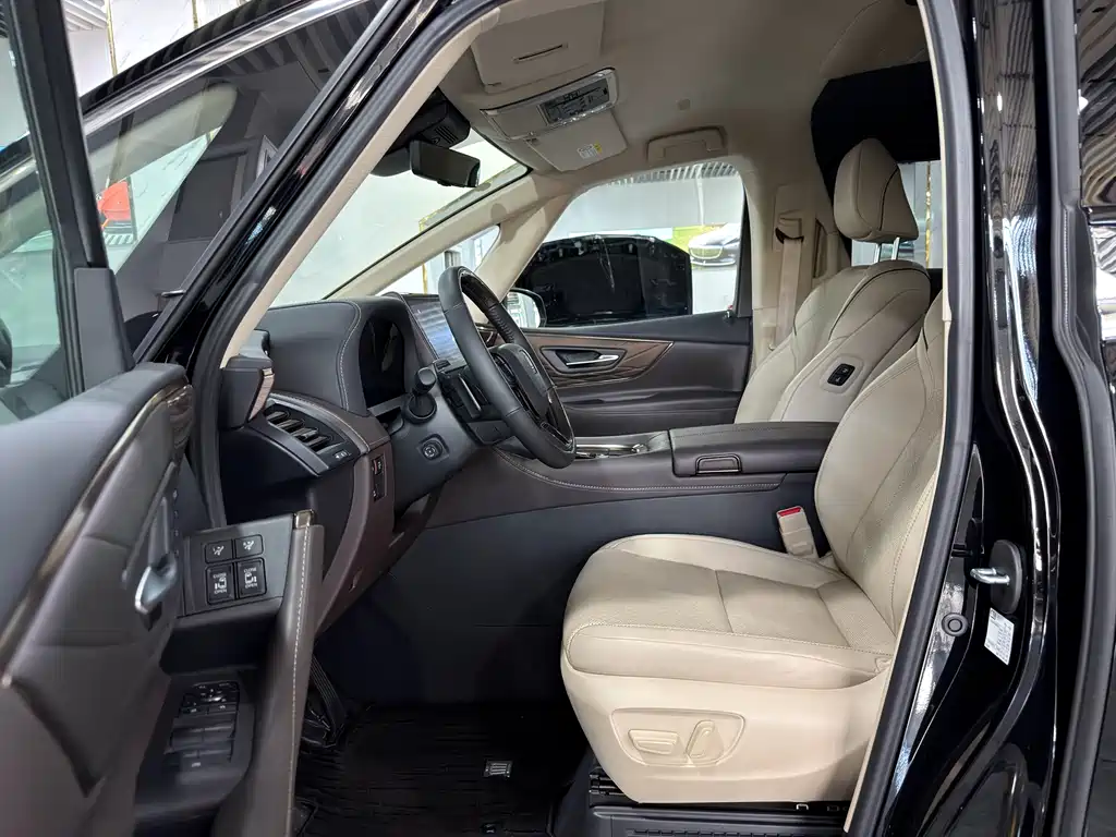 Toyota Vellfire — фото 4