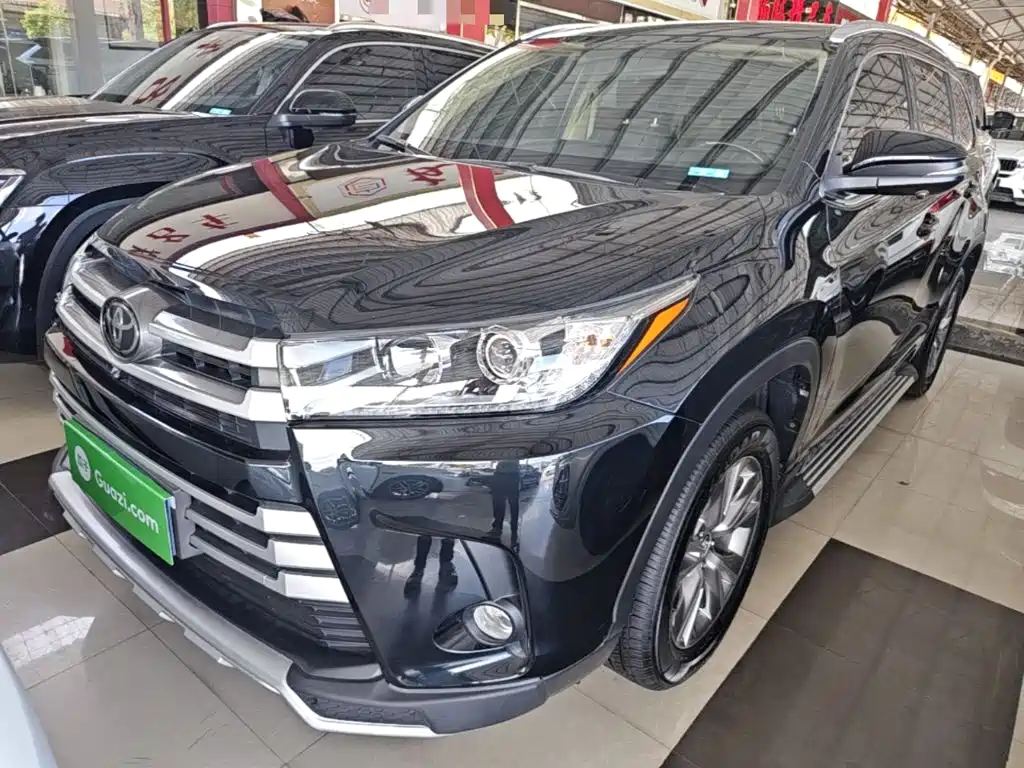 Toyota Highlander — фото 2