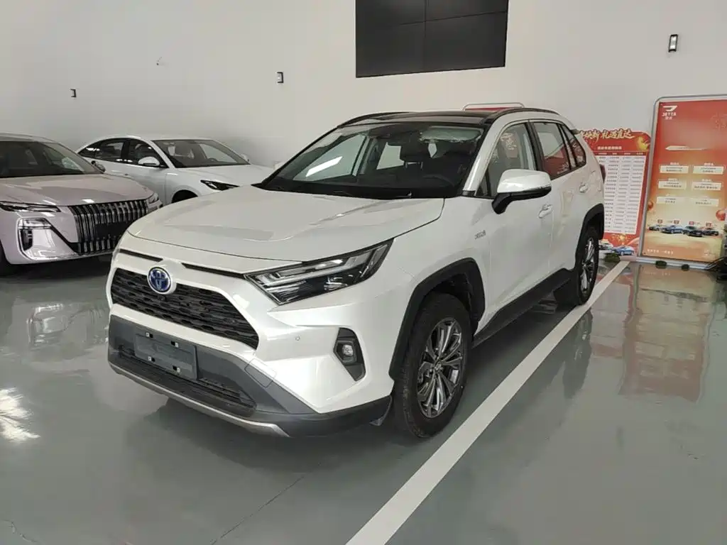 Toyota RAV4 — фото 2