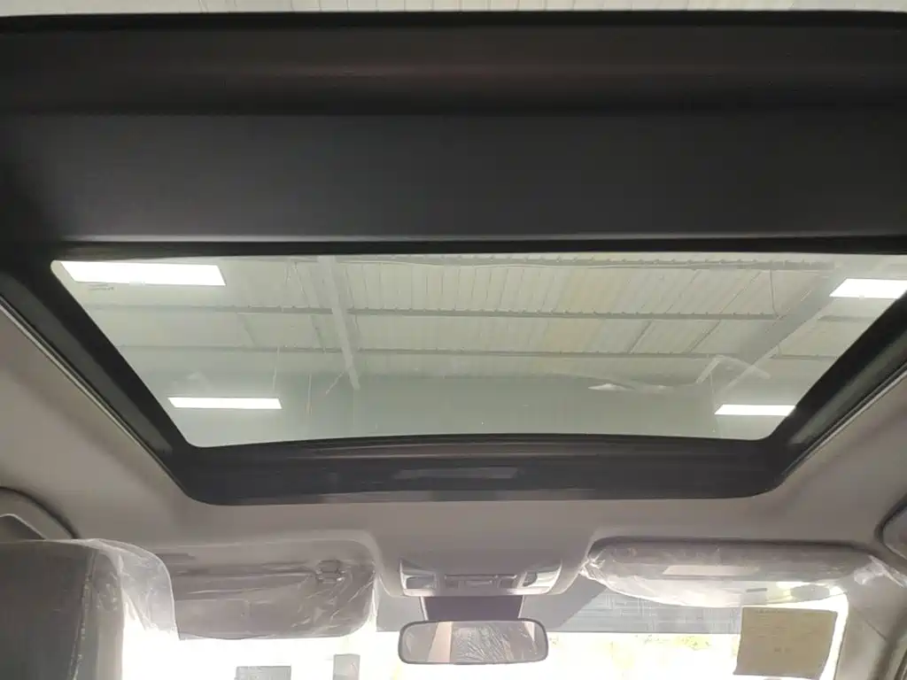 Toyota RAV4 — фото 18