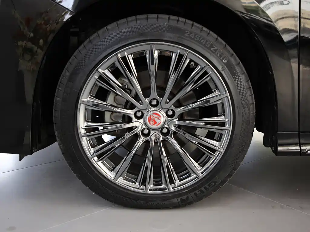 Toyota Vellfire — фото 17