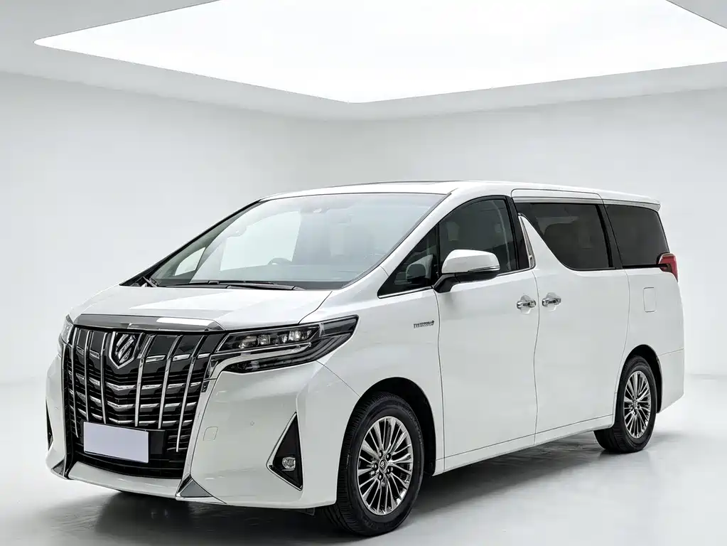 Toyota Alphard — фото 3