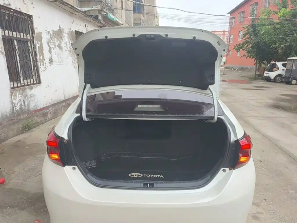 Toyota Levin — фото 19