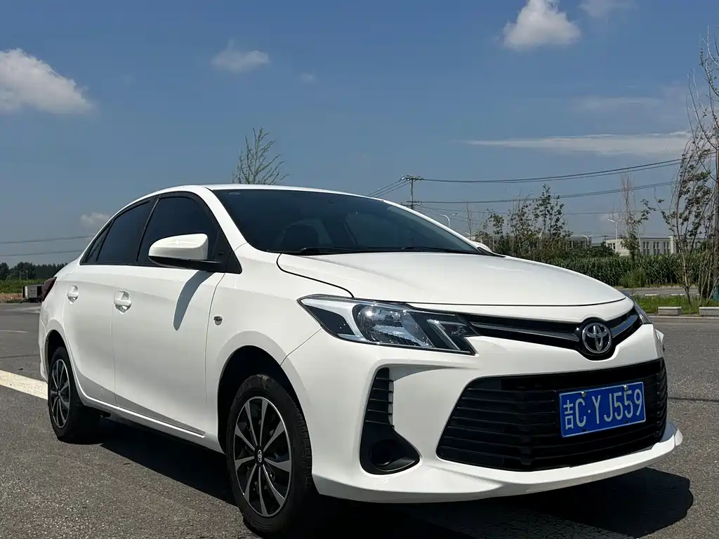 Toyota Vios — фото 3
