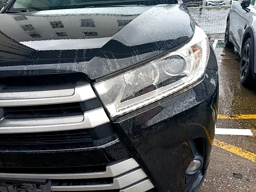 Toyota Highlander — фото 24