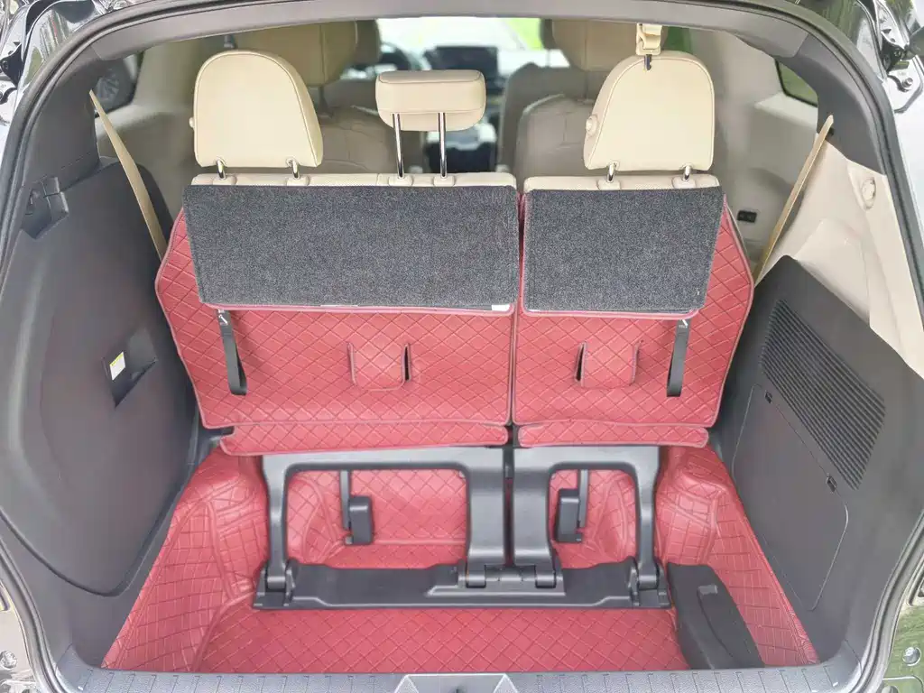 Toyota Sienna — фото 11