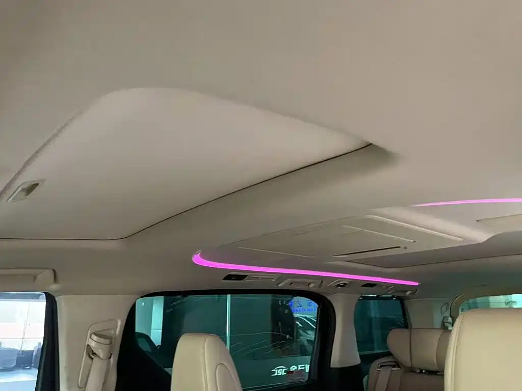 Toyota Vellfire — фото 11