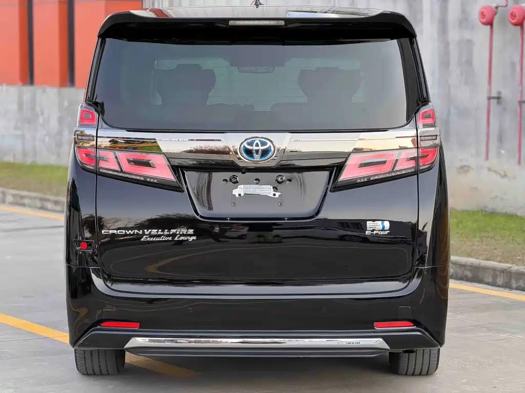 Toyota Vellfire — фото 14