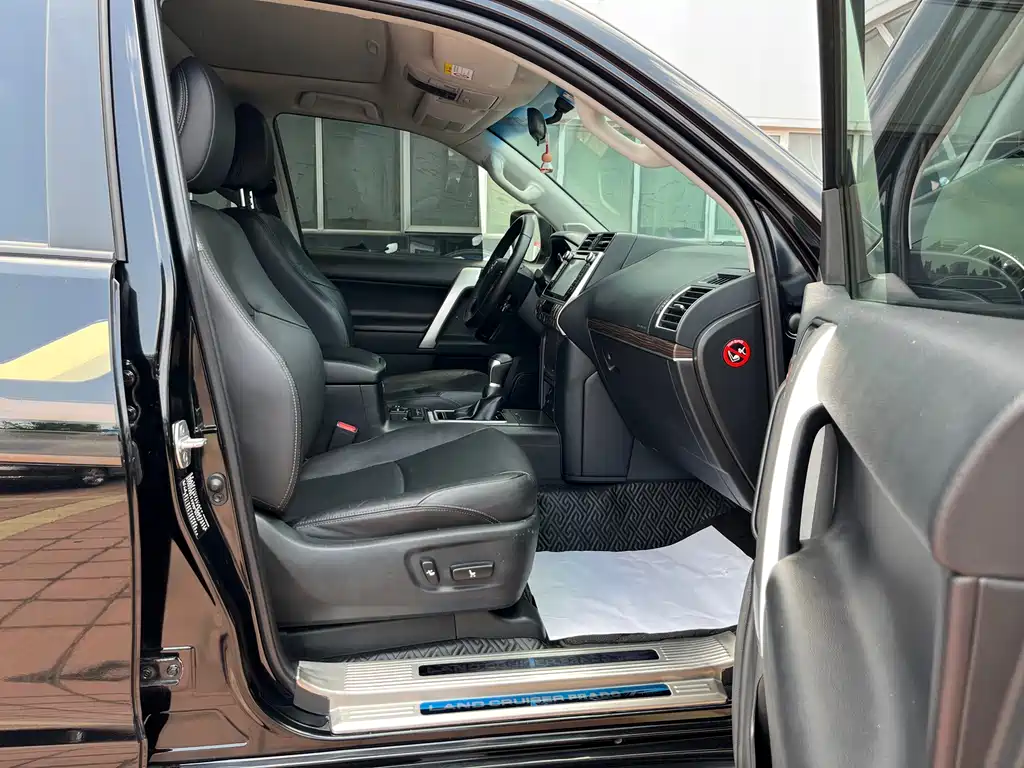Toyota Prado — фото 24