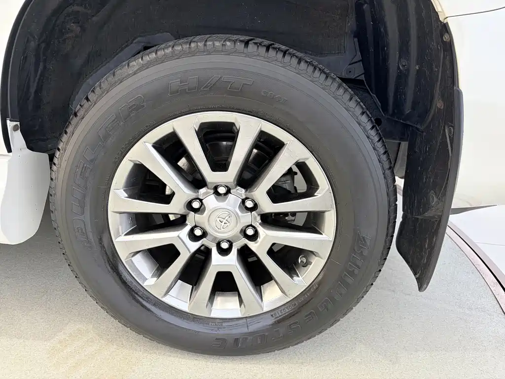 Toyota Prado (Import) — фото 21