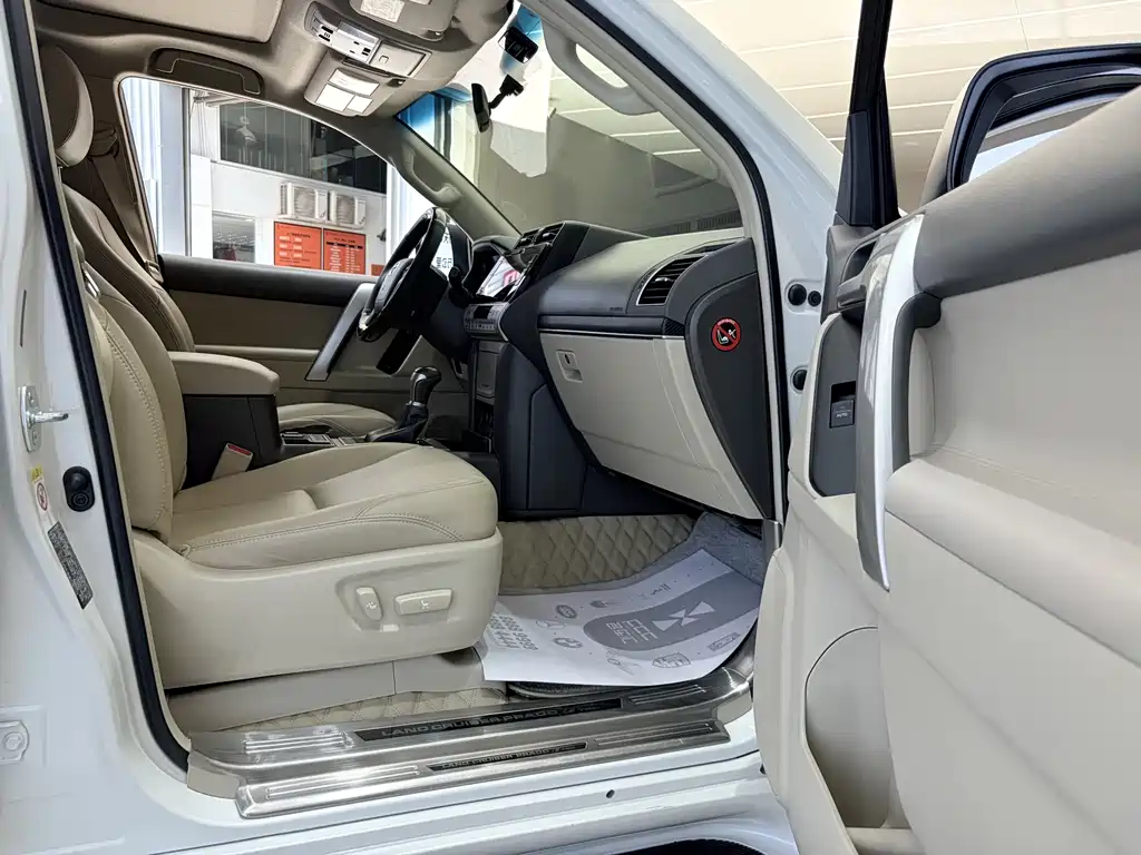 Toyota Prado (Import) — фото 23