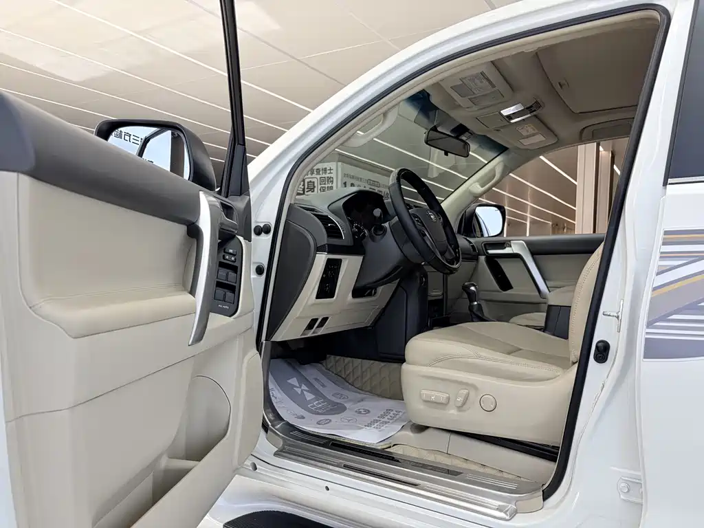 Toyota Prado (Import) — фото 8