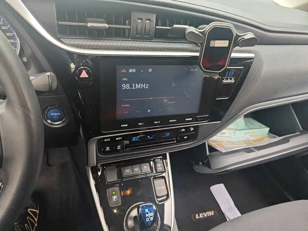 Toyota Levin Twin Engine E+ — фото 9
