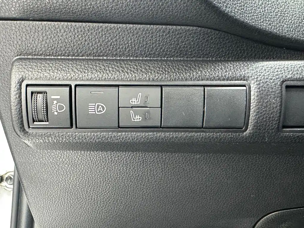 Toyota Levin — фото 10