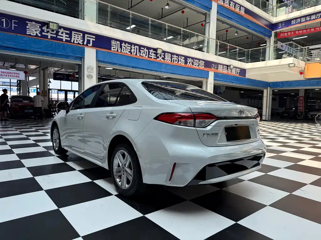 Toyota Levin — фото 17