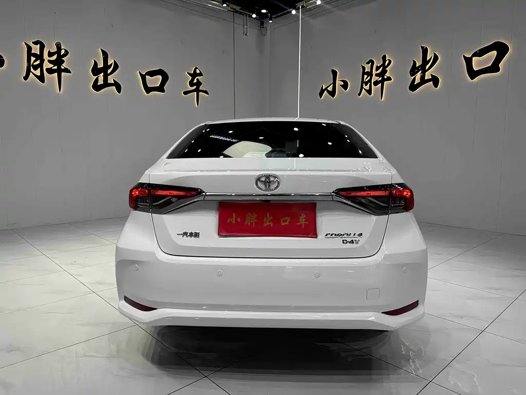 Toyota Corolla — фото 5