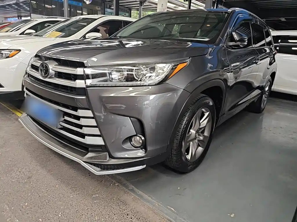 Toyota Highlander — фото 2