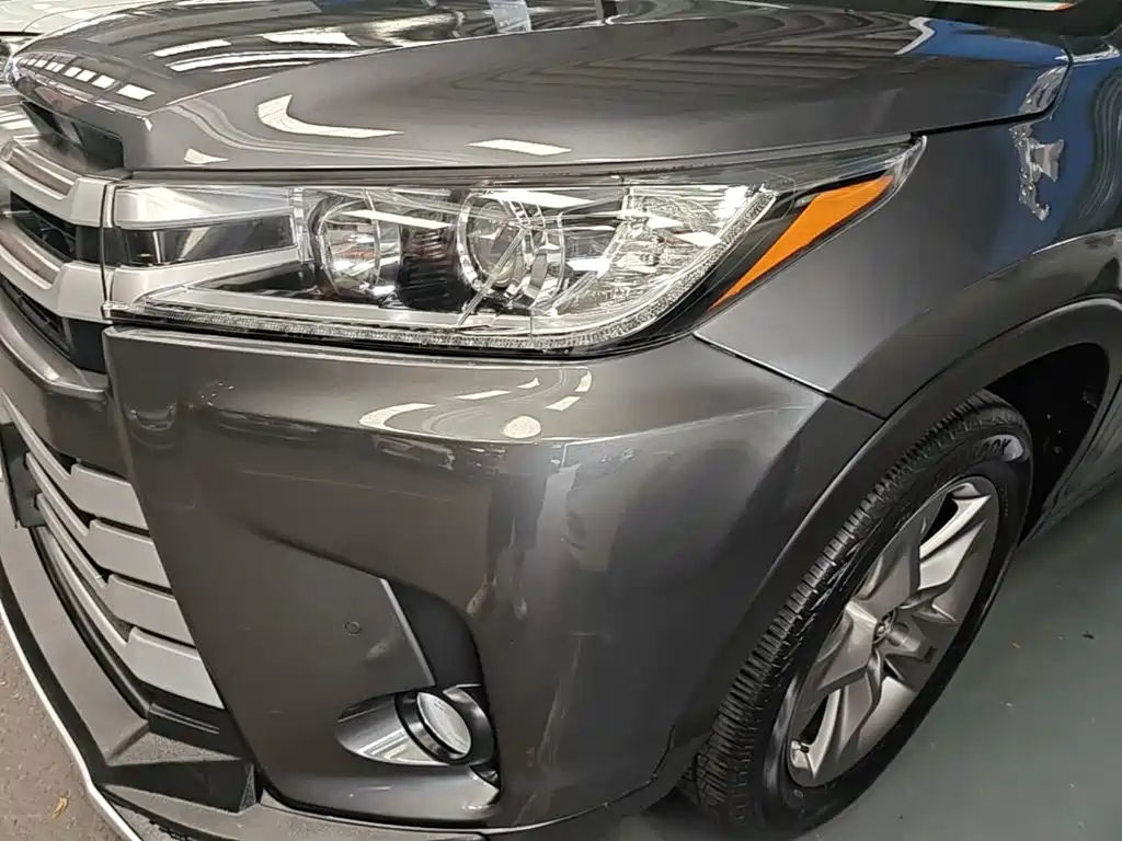 Toyota Highlander — фото 24