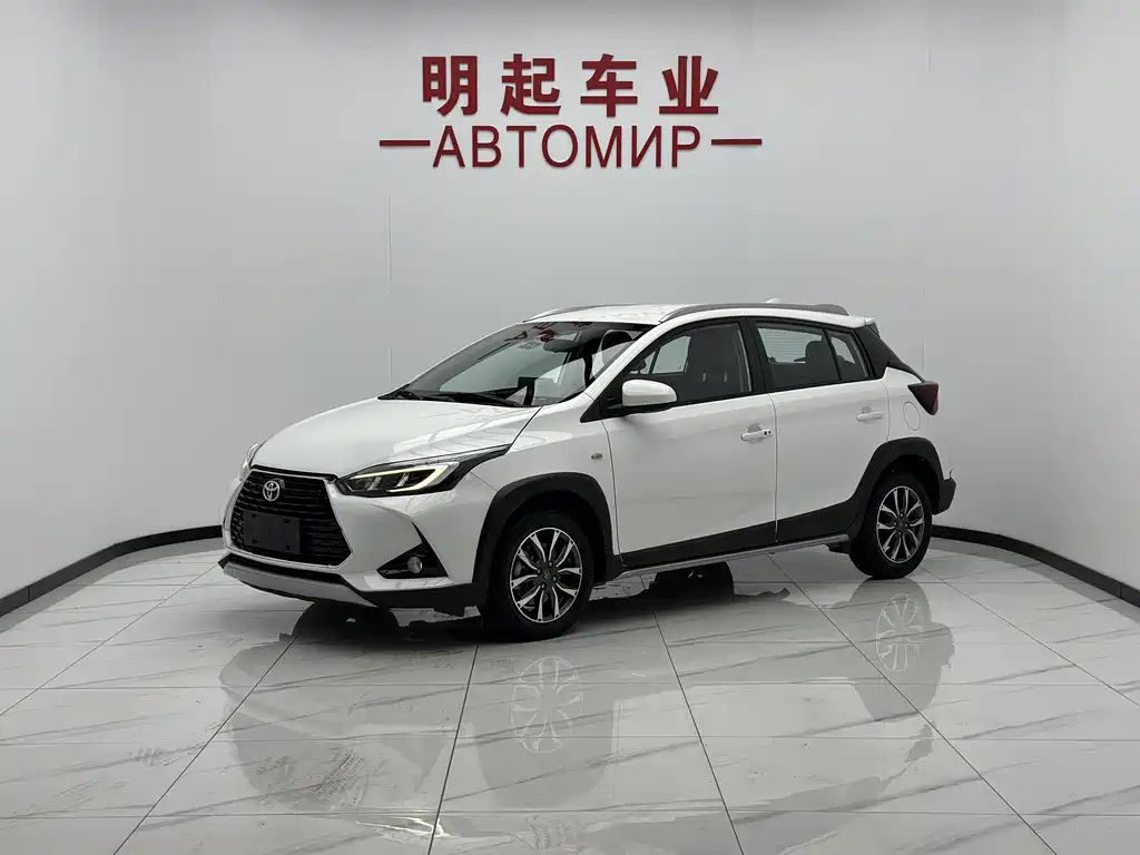 Toyota Yaris L