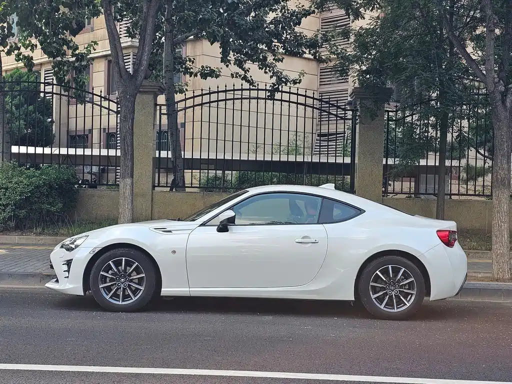 Toyota 86 — фото 3