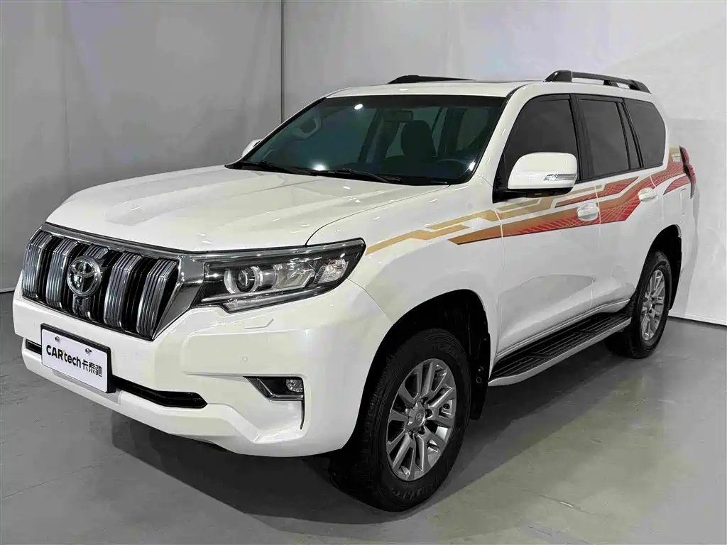 Toyota Prado — фото 4